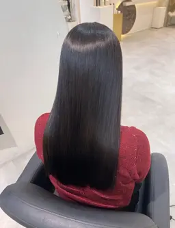 《1月18日‼️‼️限定髪質改善ストレート➕TR浸透スチーム 》👩🏼✨当日予約🆗💕