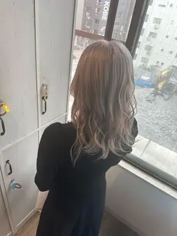 【黒染め、暗染めカラー履歴限定】ケアブリーチ+イルミナカラー+TOKIOトリートメント✨✨【期間限定❣️❣️】