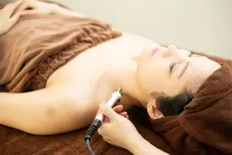 微弱電流で即効小顔に‼️【筋活小顔フェイシャル】