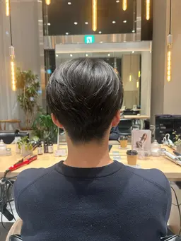 ⭐️急募⭐️2月２日限定無料メンズカット✂️こちらのメニューのみ表参道店になります🙇🏼‍♀️詳細あり‼️