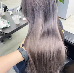 ✨透明感✨似合わせデザインカット+グレー、寒色系ダブルカラー+トリートメント