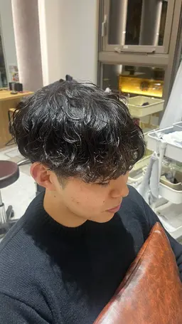 【平日限定menu】🎵メンズカット＋シャドウパーマ🎵※9:30​〜​19:30