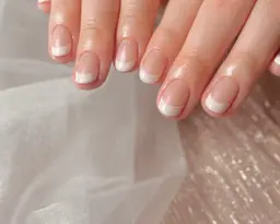 💍【40%OFFオフ代無料🌸】［HAND］オフ有りフレンチネイル（パラジェル変更無料）