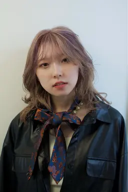 💖U25限定💖カット+ブリーチカラー+毛質補修トリートメント✨¥8500