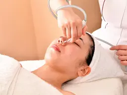 フェイシャル＆デコルテエステ(50分)🌙⋆°｡✩