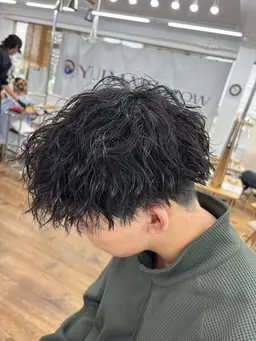 メンズ特殊パーマ（ツイスト　ツイスパ　波巻き）