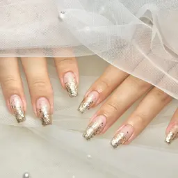 長さだしスカルプ  ラメグラデーション