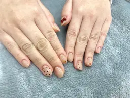 シンプル4本アートコース　初回オフ無料　オフあり