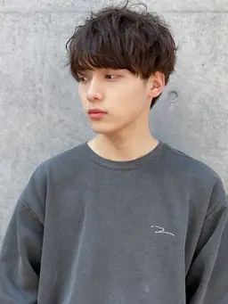 【エリア最高レベル】メンズカット+パーマ(スパイラル等特殊パーマは+2000)