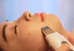 【毛穴レス&小顔】60%OFF☆毛穴洗浄＋小顔矯正コルギ/首肩マッサージ付