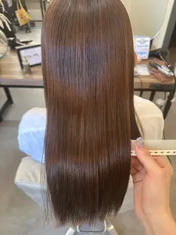 縮毛矯正 + カット+ 4step treatment🧢