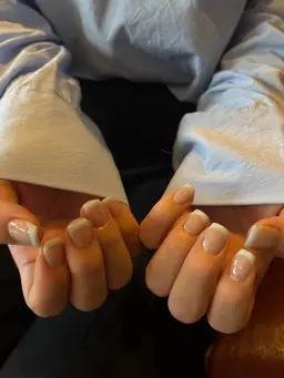 白フレンチネイル(オフあり)