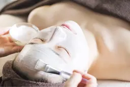 ✨美白・小顔フェイシャル✨陶器肌になれるタラソトリートメント90分