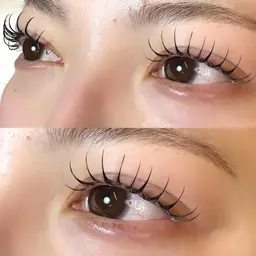 &Healthy(アンドヘルシー)🎀☆ミ フラットラッシュ120本×まつ毛パーマ🪄LED変更可能