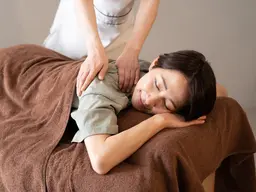 【首から足まで楽に♪】全身もみほぐし 30分