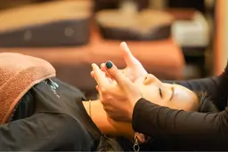 【初回】小顔矯正・小顔マッサージ / オーダーメイド小顔整顔