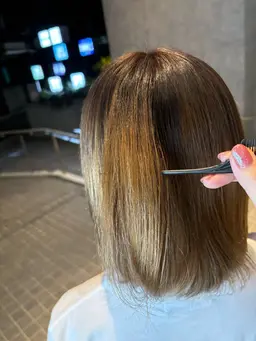 梅雨の時期にピッタリ🌧️サラツヤ縮毛矯正✨/ミニsh、trプレゼント🎁