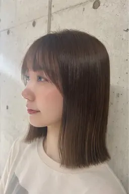 ケアカラー+トリートメント¥4400【レディースで切らせてくれる方限定】