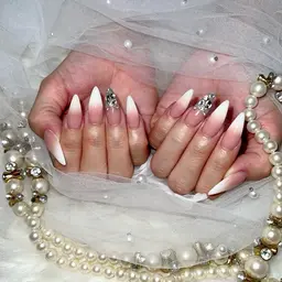 ★【スカルプ】★ワンホン系•アート2本付（持ち込みデザインは画像提示必須）