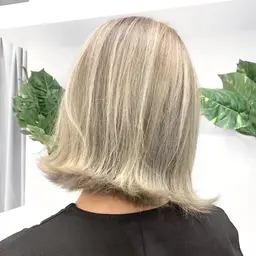 〔トリプルカラー🌿黒髪からハイトーンへ🇺🇸60%off！〕ケアブリーチ×2&1カラー&ナノスチームtr