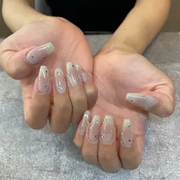 チークネイル🩷/オフィス◎/推しカラーで現場にもピッタリ❣️/オフケア込