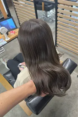 【ミニモ学割✨】　小顔カット💇‍♀️➕ダブルカラー🩵➕ケラチントリートメント➕無料超音波