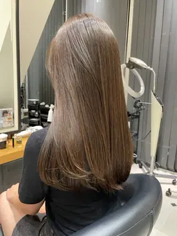 【ロングヘアの方限定‼️】ぷるぷるな仕上がりの縮毛矯正をさせていただきます！🫧