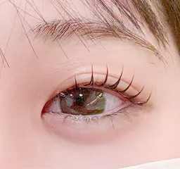 【学生限定】まつ毛パーマ＋高級コーティング仕上げ￥3200