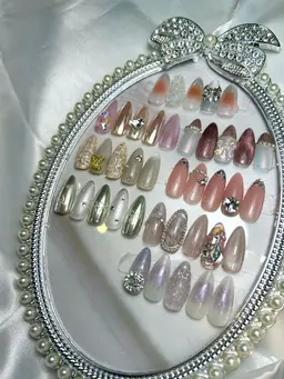 ワンホンネイルコース！　8280円パラジェルはプラス1000円