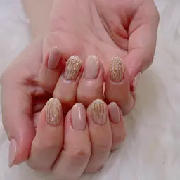 【ジェルオフ無料】6本ワンカラー/ラメグラ＋４本当店シンプルデザイン