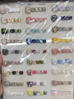 オフあり フット 親指アート