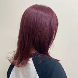 イベントに向けて全体艶カラー🏩🫧カラーに＋‪αトリートメント出来ます！(カラー➕トリートメントの場合5500円)