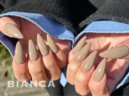 🌟新メニュー🌟【オフあり】チップ長さだしワンカラーorグラデーション💅🏻✨️¥13500➡️¥10000 赤羽