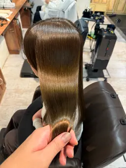 🌈カット+縮毛矯正+カラー+髪質改善トリートメント🌈