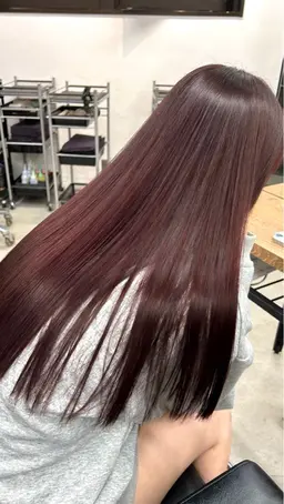 ☘︎ ストレートパーマ＋トリートメント🫧 ☘︎