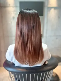 【🎄12月限定🎄】メンテナンスカット+カラー+潤艶ケアトリートメント(120分/¥9900)