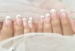 【オフ無し】上品な仕上がり♪フレンチネイル 💎🤍パラジェル変更可