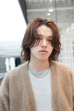 骨格矯正カット【ミディアム​〜​ロング】