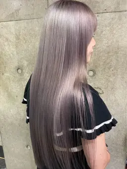 【ハイトーン美容師がオススメする】レディースハイトーンカラー‼️👩※オンカラー込み