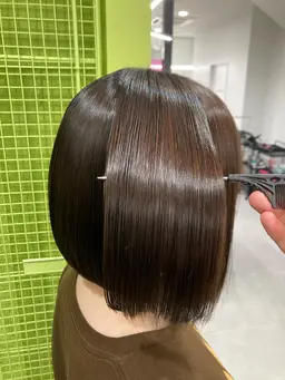 ブリーチ毛でも施術可能!✨️シルクストレート+カット+髪質改善トリートメント(ホームケア付)