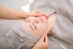 【たるみ・シワ・くすみ】ハリ艶UP!エイジングケアフェイシャル　60分