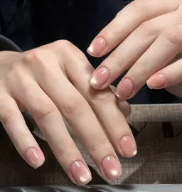 大人気！チークxマグネットちゅるんネイル（オフあり）