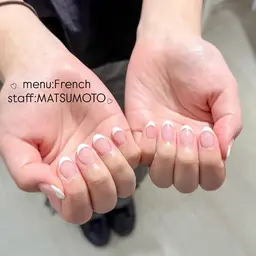 【オフ有】 ハンド 王道フレンチネイル🐈‍⬛ パラジェル変更可♥ 銀座/有楽町