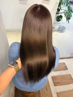 【🤎透明感ばつぐん🤎】✨ケアブリーチ＋イルミナカラー＋生オイルツヤツヤトリートメント✨