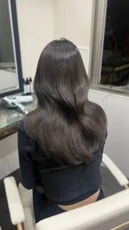 【🌷期間限定メニュー🌷】全体カット+ダメージケアトリートメント+25分血行促進ヘッドスパ🌿✨️