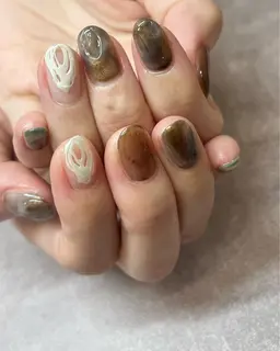 フリーネイル(ガラスフレンチ/お好きなアート6本​〜​)