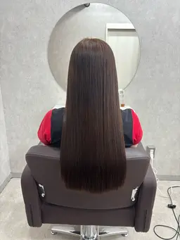 カットモデル様募集！ロング​〜​ミディアムで3cm以上切らせていただける方🌷⚠️ボブ、ショートは切れません⚠️