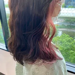 🍒イヤリングカラー(ブリーチ込み)+オンカラー+内部補修トリートメント🍒