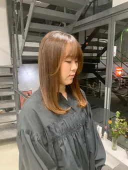 前髪や顔まわりのポイントストレート