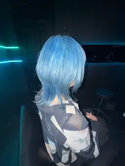 【ミニモ限定メニュー】髪のダメージが気になる方へ、ケアブリーチでダメージ90%削減+髪質改善カラー